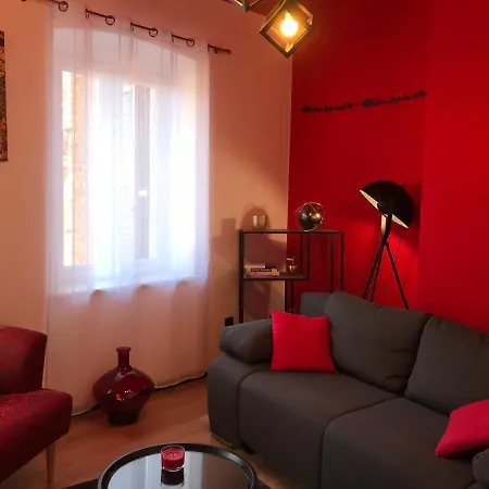 Apartment Colors Of - Red Rijeka