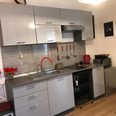 Colors Of - Red Apartment