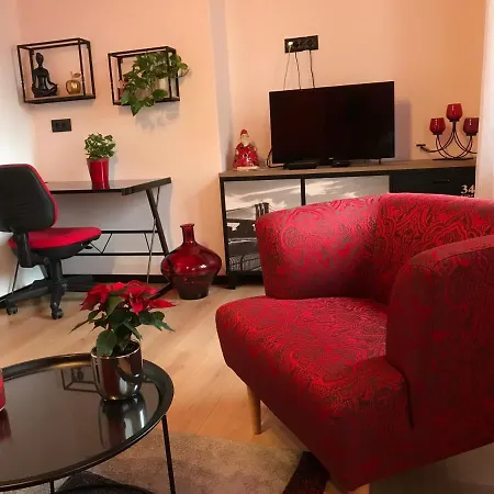Colors Of - Red Apartment *